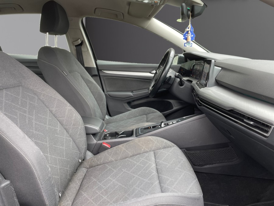 VOLKSWAGEN d'occasion GOLF 1.5 E-TSI OPF 130 LIFE PLUS DSG de 2023
