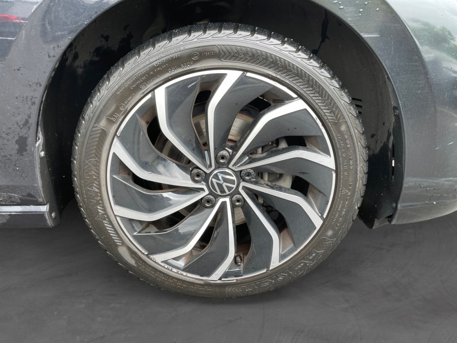 VOLKSWAGEN d'occasion GOLF 1.5 E-TSI OPF 130 LIFE PLUS DSG de 2023
