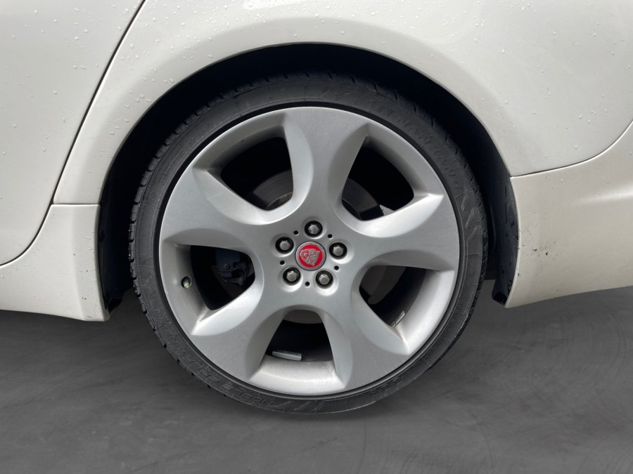 JAGUAR d'occasion XF 4.2L SV8 de 2008 Genevois (74)﻿