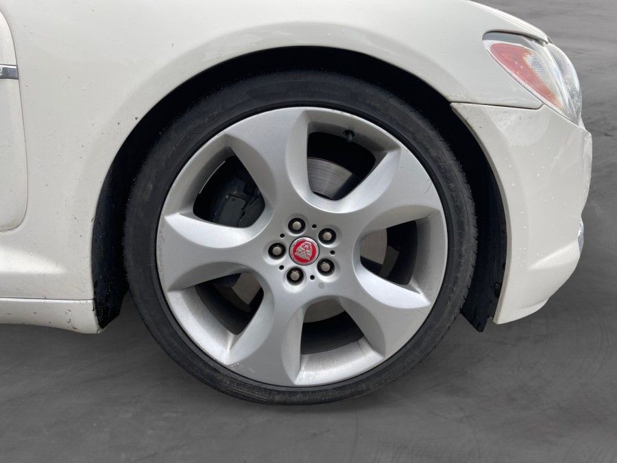 JAGUAR d'occasion XF 4.2L SV8 de 2008 Genevois (74)﻿