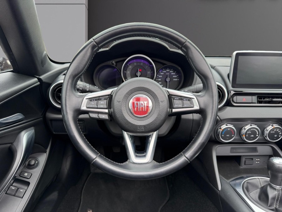 FIAT d'occasion 124 SPIDER SPIDER LUSSO PLUS 140CH BVM de 2017 Tours