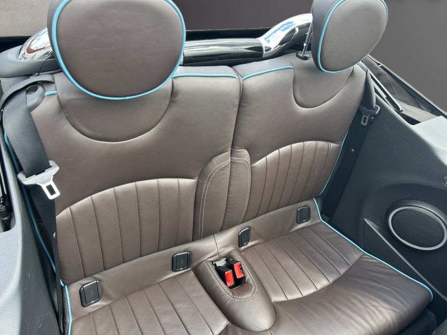 MINI d'occasion MINI DECAPOTABLE ONE 98 CABRIO PACK SALT de 2015 St