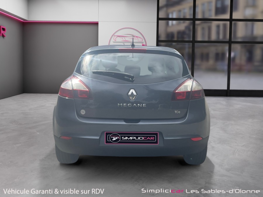 RENAULT d'occasion MEGANE III BERLINE BICORPS TROIS OU CINQ PORTES