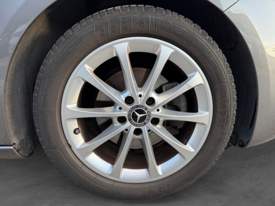 MERCEDES d'occasion CLASSE A IV A180 D STYLE LINE 7G-DCT de 2018 Lyon