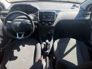 PEUGEOT d'occasion 208 I 1.2 PURE TECH 82 SIGNATURE de 2019 Lyon Nord