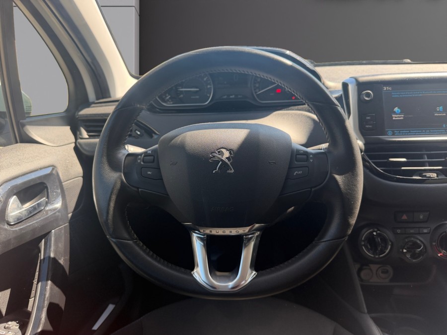 PEUGEOT d'occasion 208 I 1.2 PURE TECH 82 SIGNATURE de 2019 Lyon Nord
