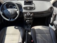RENAULT d'occasion CLIO III XV DE FRANCE 1.6 16V BA de 2011 Cannes