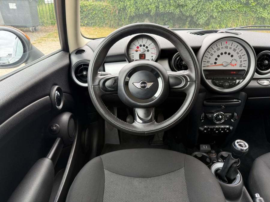 MINI d'occasion MINI ONE 75 BRICK LANE de 2013 Poitiers (86)﻿