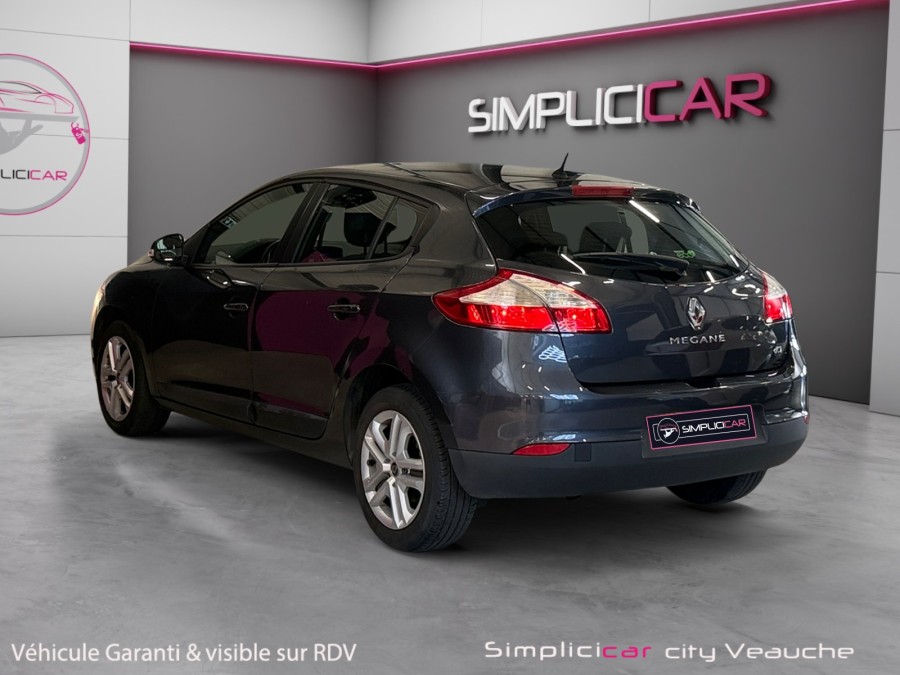 RENAULT d'occasion MEGANE 1.5 DCI 110 EXPRESSION de 2013 Andrezieux