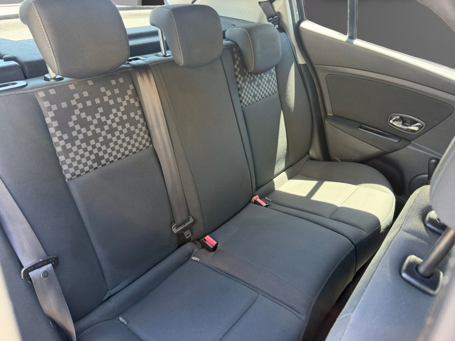 RENAULT d'occasion MEGANE 1.5 DCI 110 EXPRESSION de 2013 Andrezieux