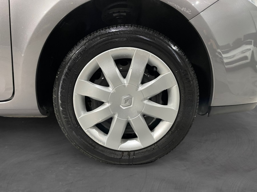 RENAULT d'occasion CLIO III COLLECTION 1.2 16V 75 ZEN de 2014
