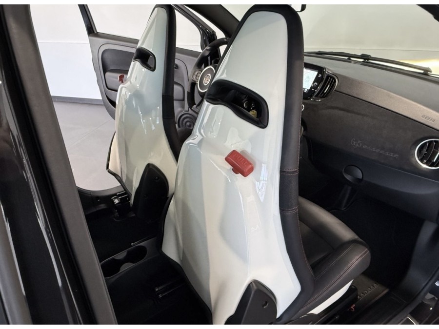 ABARTH d'occasion 500 / 595 / 695 | 08.2008-??? ABARTH 695