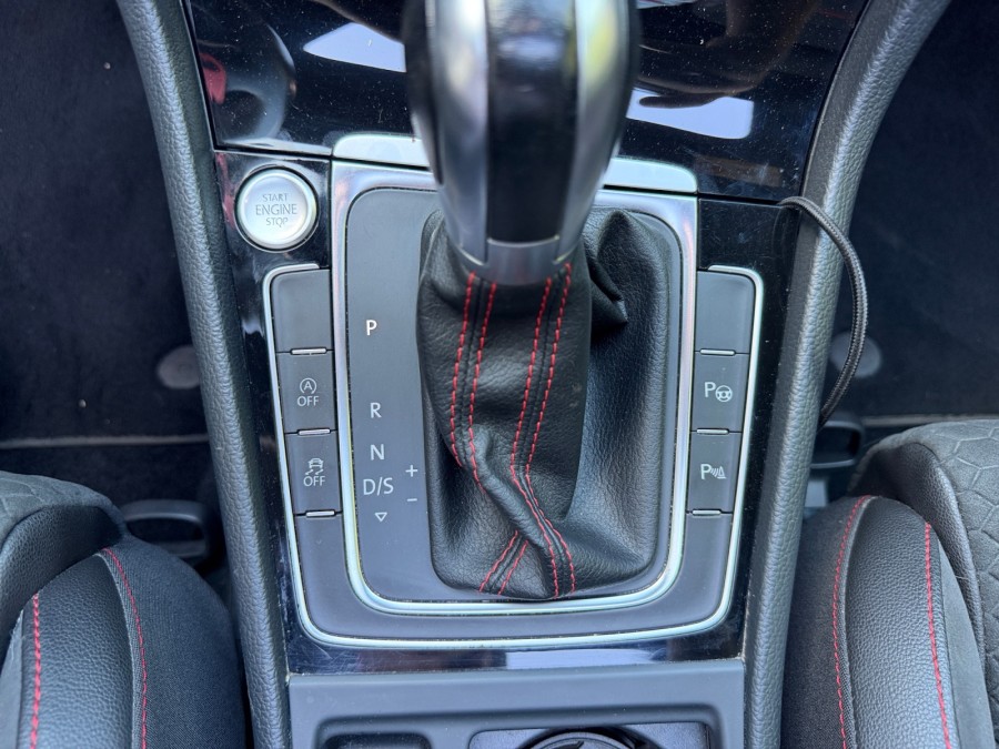 VOLKSWAGEN d'occasion GOLF VII 2.0 TSI EVO 245 GTI PERFORMANCE DSG de