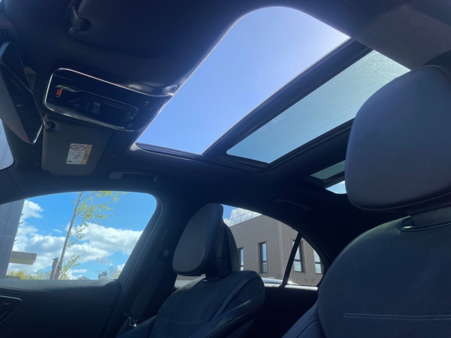 MERCEDES d'occasion CLASSE C V C300 E HYBRID EQ 313 AVANTGARDE LINE +