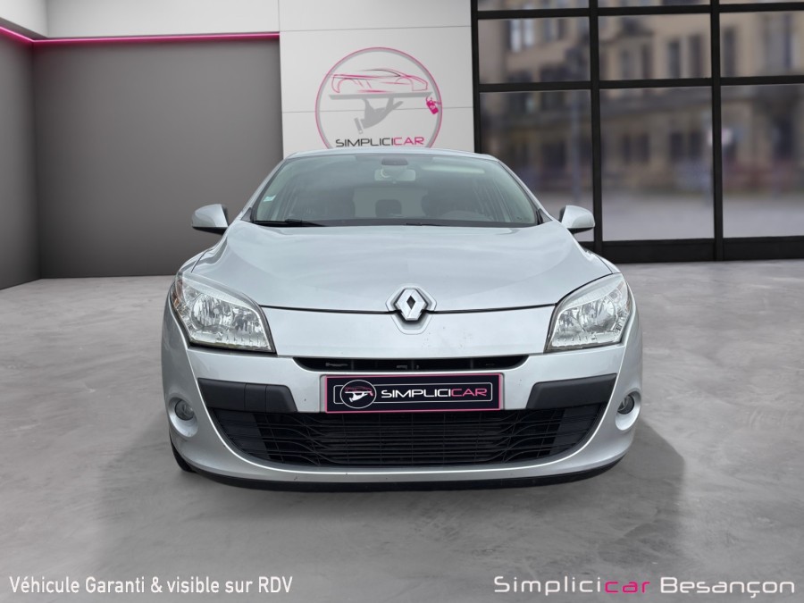 RENAULT d'occasion MEGANE III GRANDTOUR 1.5 DCI 110 de 2011 Besançon