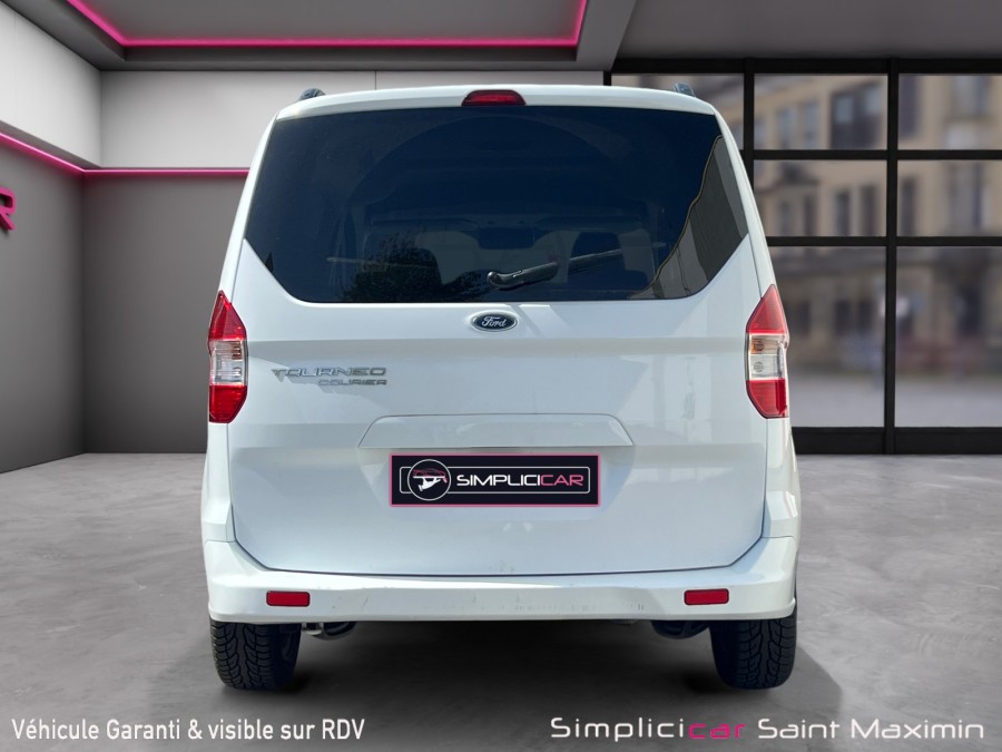 FORD d'occasion TOURNEO 1.5 TDCI 75 TITANIUM de 2019 Saint Maximin