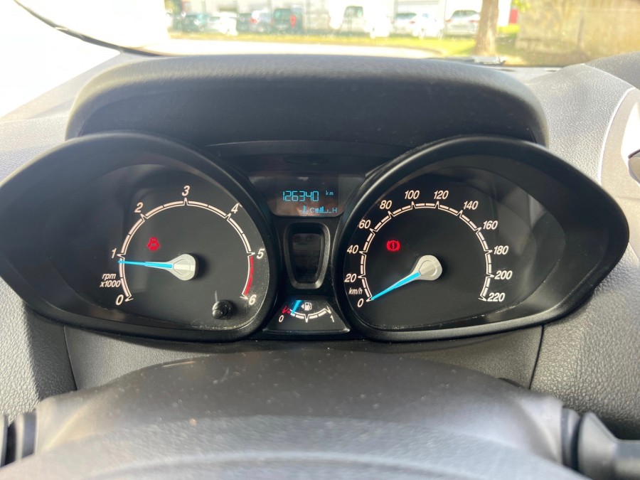 FORD d'occasion TOURNEO 1.5 TDCI 75 TITANIUM de 2019 Saint Maximin