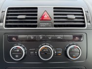 VOLKSWAGEN d'occasion TOURAN 1.6 TDI 105 BLUEMOTION MATCH de 2012