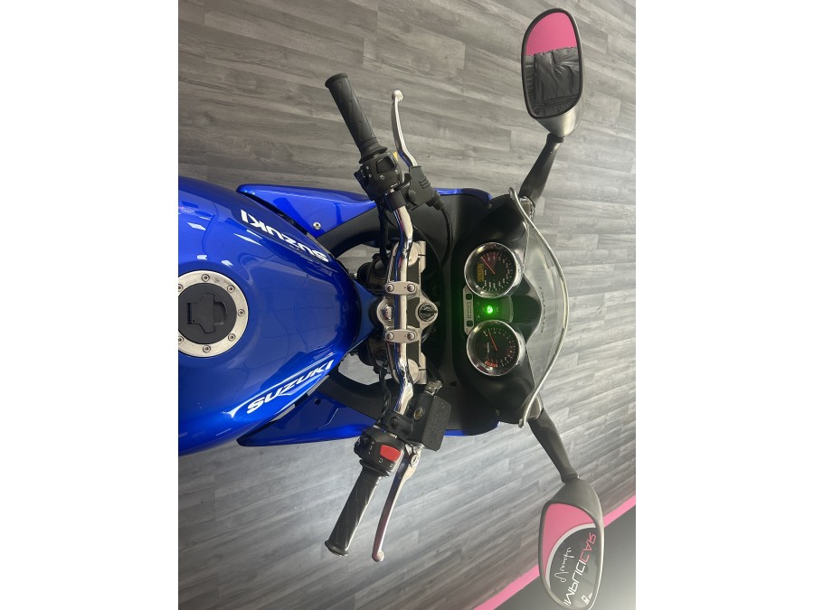 SUZUKI d'occasion GSF650 GSF 600 de 2001 Veauche (42)﻿