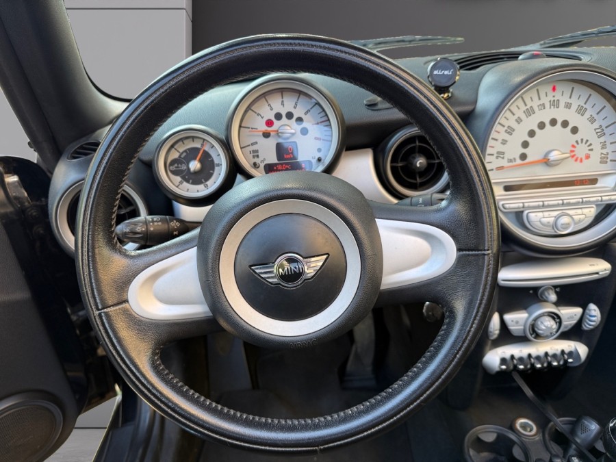 MINI d'occasion MINI ONE 98 CABRIO PACK SALT de 2010 Cannes (06)﻿