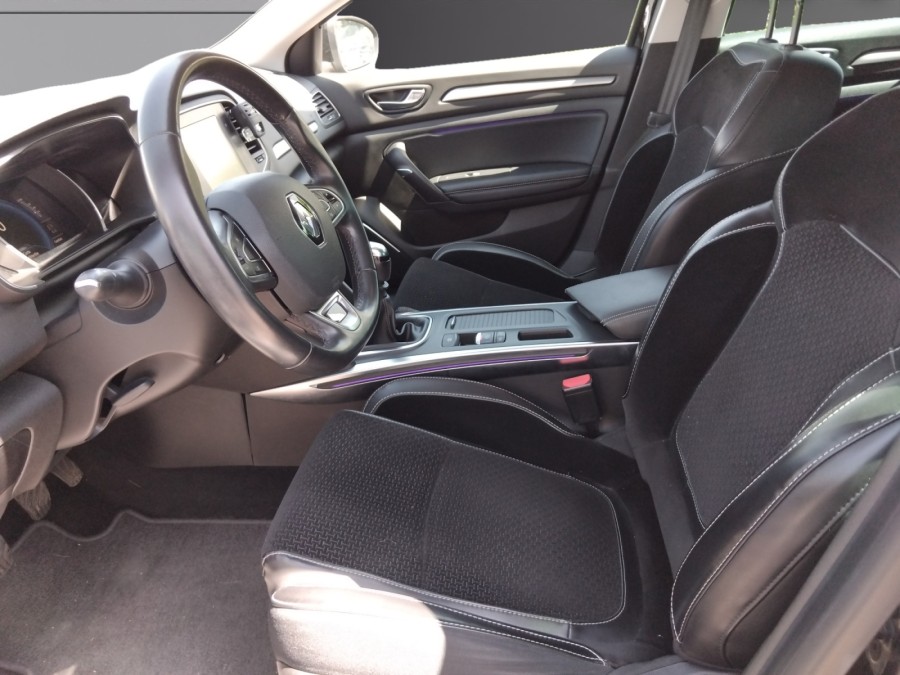 RENAULT d'occasion MEGANE IV 1.6 DCI 130 INTENS de 2017 Beauvais (60)﻿