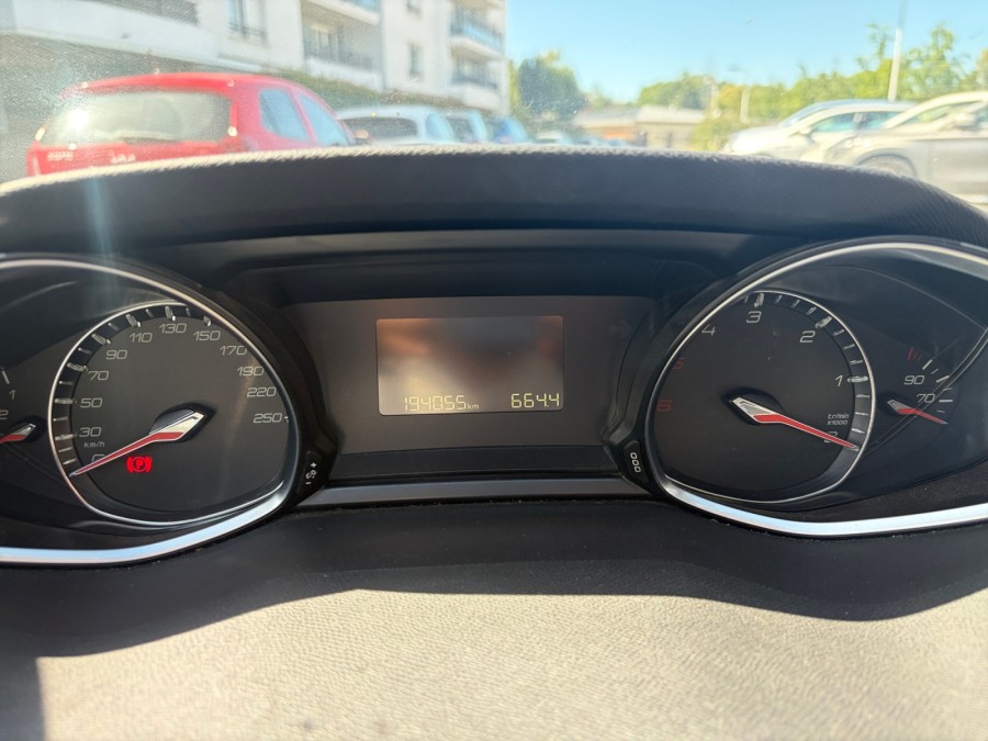 PEUGEOT d'occasion 308 II 1.6 BLUE HDI 120 ACCESS BUSINESS EAT de