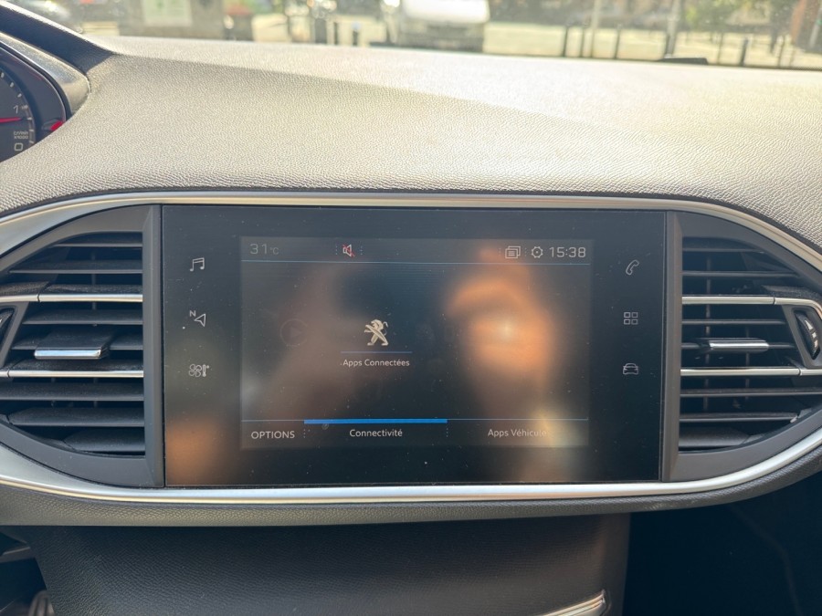 PEUGEOT d'occasion 308 II 1.5 BLUE HDI 100 STYLE de 2019 Montreuil