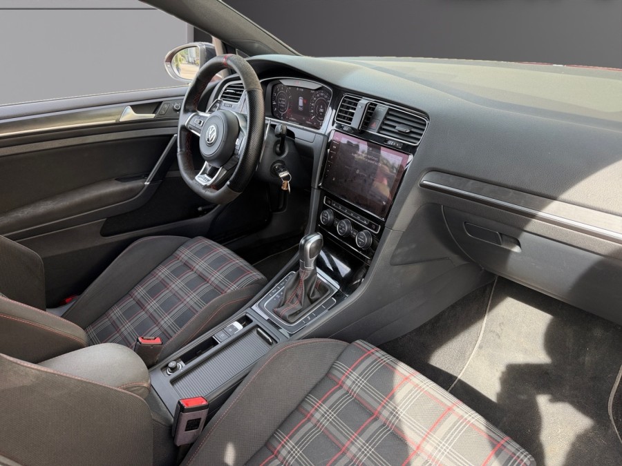 VOLKSWAGEN d'occasion GOLF VII 2.0 GTI- 16V TURBO de 2019 Pontarlier