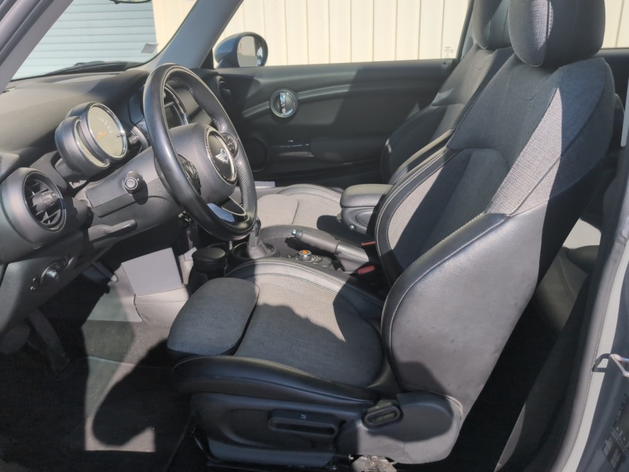 MINI d'occasion MINI ONE 102 ch BLACKFRIARS BA de 2018 Royan (17)﻿