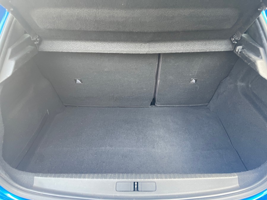 PEUGEOT d'occasion 208 II AFFAIRE 1.5 BLUEHDI 100 GT LINE de 2022 Les