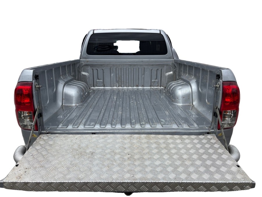 TOYOTA d'occasion HILUX VIII PICK-UP 4WD XTRA CABINE 2.4 150 D4D