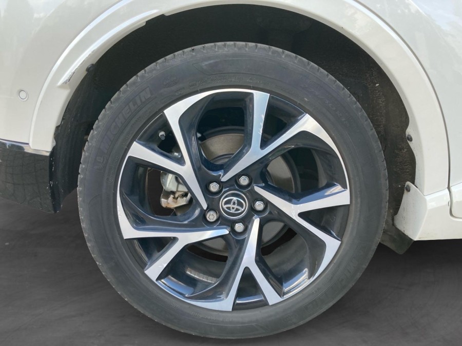 TOYOTA d'occasion C-HR 1.8 122H DYNAMIC de 2019 Montreuil (93)﻿