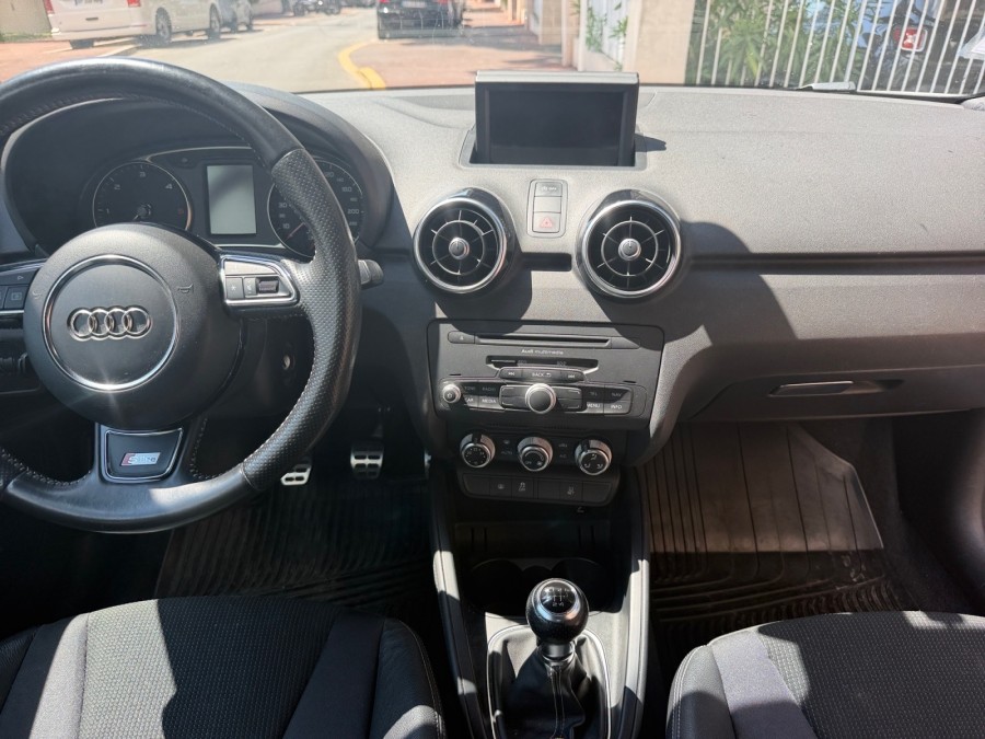 AUDI d'occasion A1 1.6 TDI 105 BUSINESS LINE de 2014 Cannes (06)﻿