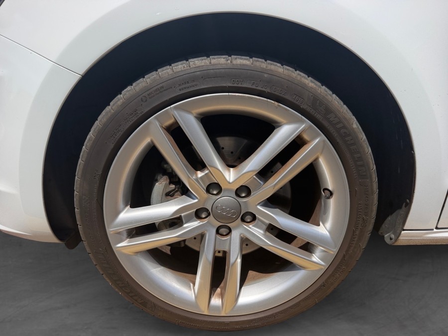 AUDI d'occasion A1 1.6 TDI 105 BUSINESS LINE de 2014 Cannes (06)﻿