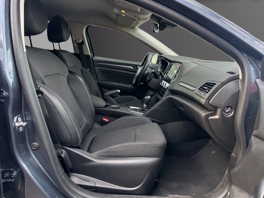 RENAULT d'occasion MEGANE IV BERLINE BICORPS TROIS OU CINQ PORTES 1.5