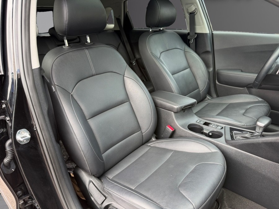 KIA d'occasion NIRO I 1.6 GDI HYBRIDE LOUNGE de 2022 Vernon (27)﻿