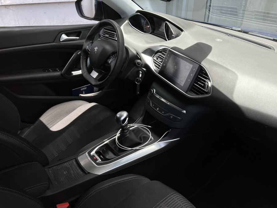 PEUGEOT d'occasion 308 II PEUGEOT 308 1.5 BLUE HDI 130ch Allure