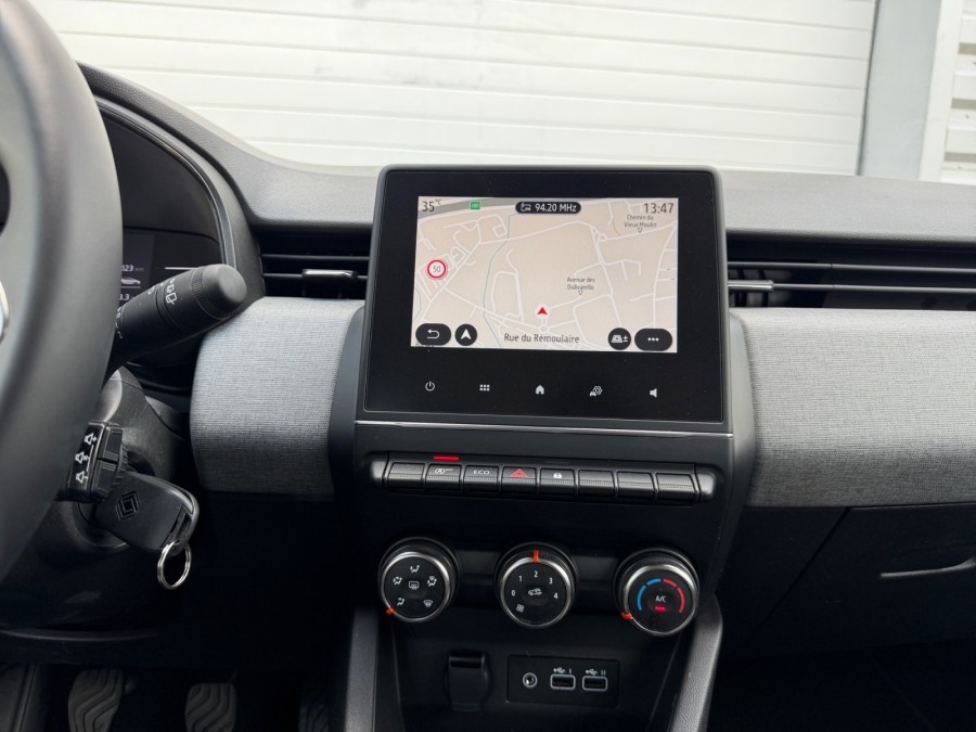 RENAULT d'occasion CLIO V 1.5 DCI 100 EVOLUTION de 2025 Salon de