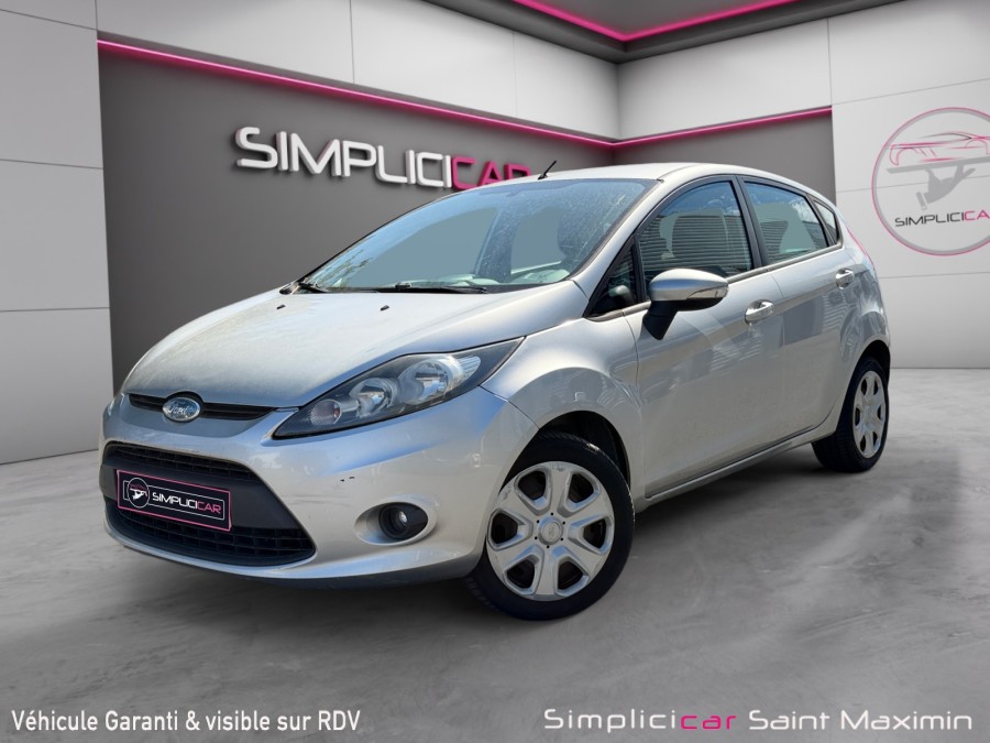 FORD d'occasion FIESTA VI 1400 TDCI 68 TITANIUM de 2009 Saint Maximin