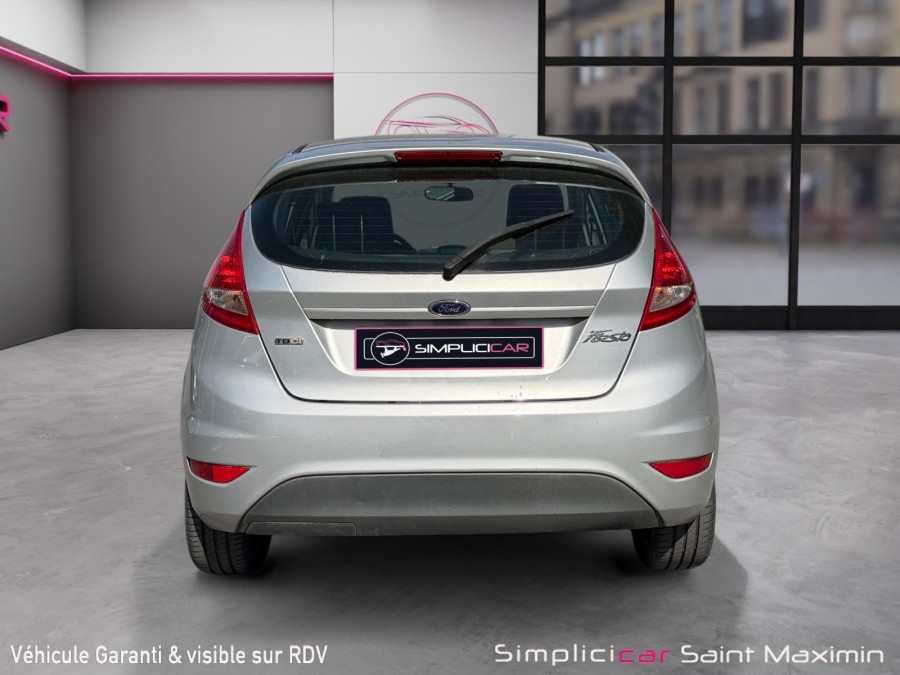 FORD d'occasion FIESTA VI 1400 TDCI 68 TITANIUM de 2009 Saint Maximin