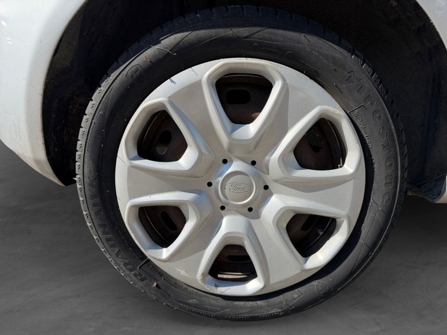 FORD d'occasion FIESTA VI 1400 TDCI 68 TITANIUM de 2009 Saint Maximin