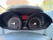 FORD d'occasion FIESTA VI 1400 TDCI 68 TITANIUM de 2009 Saint Maximin