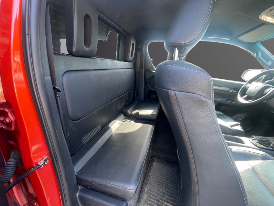 TOYOTA d'occasion HILUX VIII PICK-UP 4WD XTRA CABINE 2.8 204 D4D