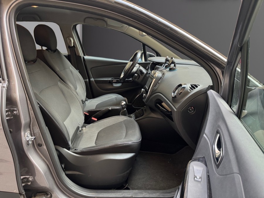 RENAULT d'occasion CAPTUR I 1.5 DCI 90 ZEN INTENS de 2016 Paris 15