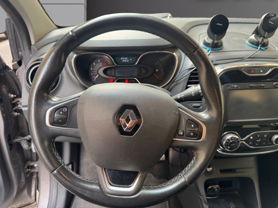 RENAULT d'occasion CAPTUR I 1.5 DCI 90 ZEN INTENS de 2016 Paris 15