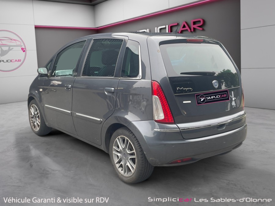 LANCIA d'occasion MUSA 1.4 16V 95 PLATINO START AND STOP de 2009 Les
