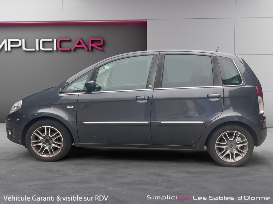LANCIA d'occasion MUSA 1.4 16V 95 PLATINO START AND STOP de 2009 Les