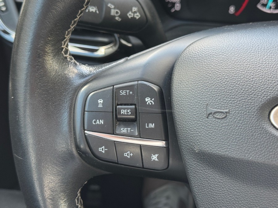 FORD d'occasion FIESTA 1.0 ECOBOOST 125 TITANIUM de 2018 Troyes (10)﻿
