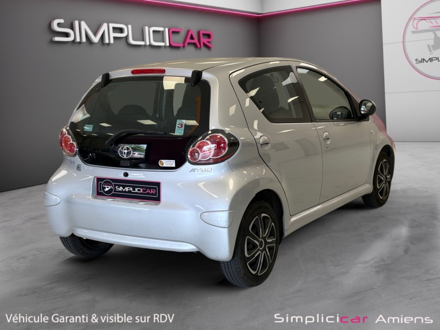 TOYOTA d'occasion AYGO Toyota Aygo 5 Portes 1.0 VVTi 12V 68 cv de
