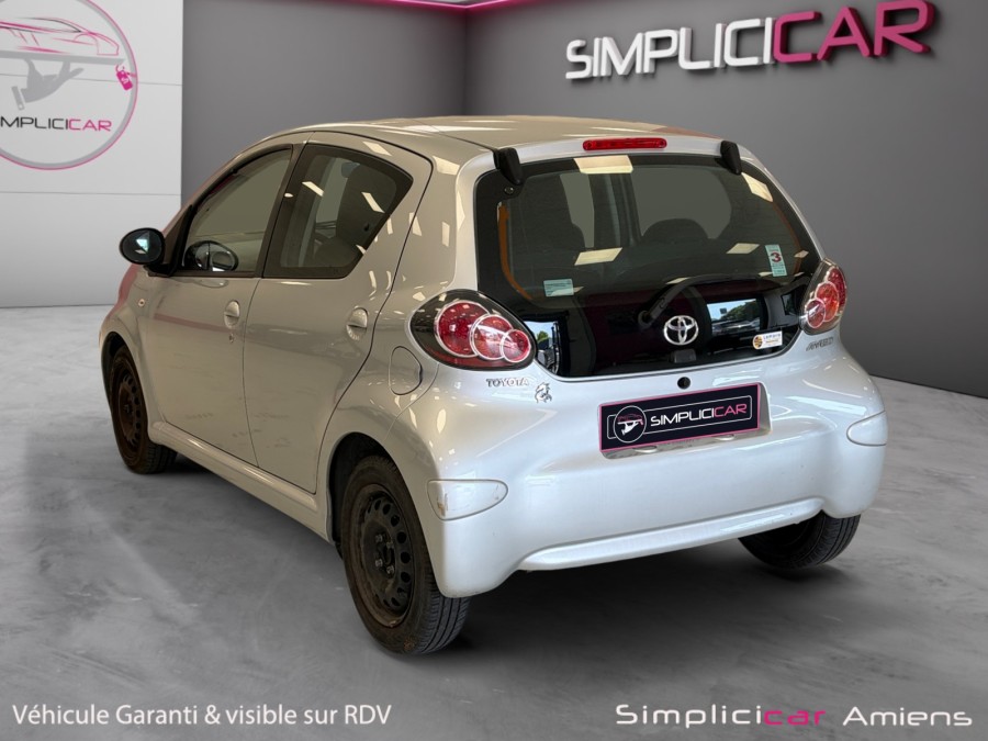 TOYOTA d'occasion AYGO Toyota Aygo 5 Portes 1.0 VVTi 12V 68 cv de